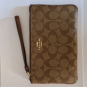 NWT Coach Signature Large Wristlet in Brown